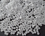  塑膠原料暴漲引發(fā)“搶貨潮”，火爆之勢或延續(xù)至明年！